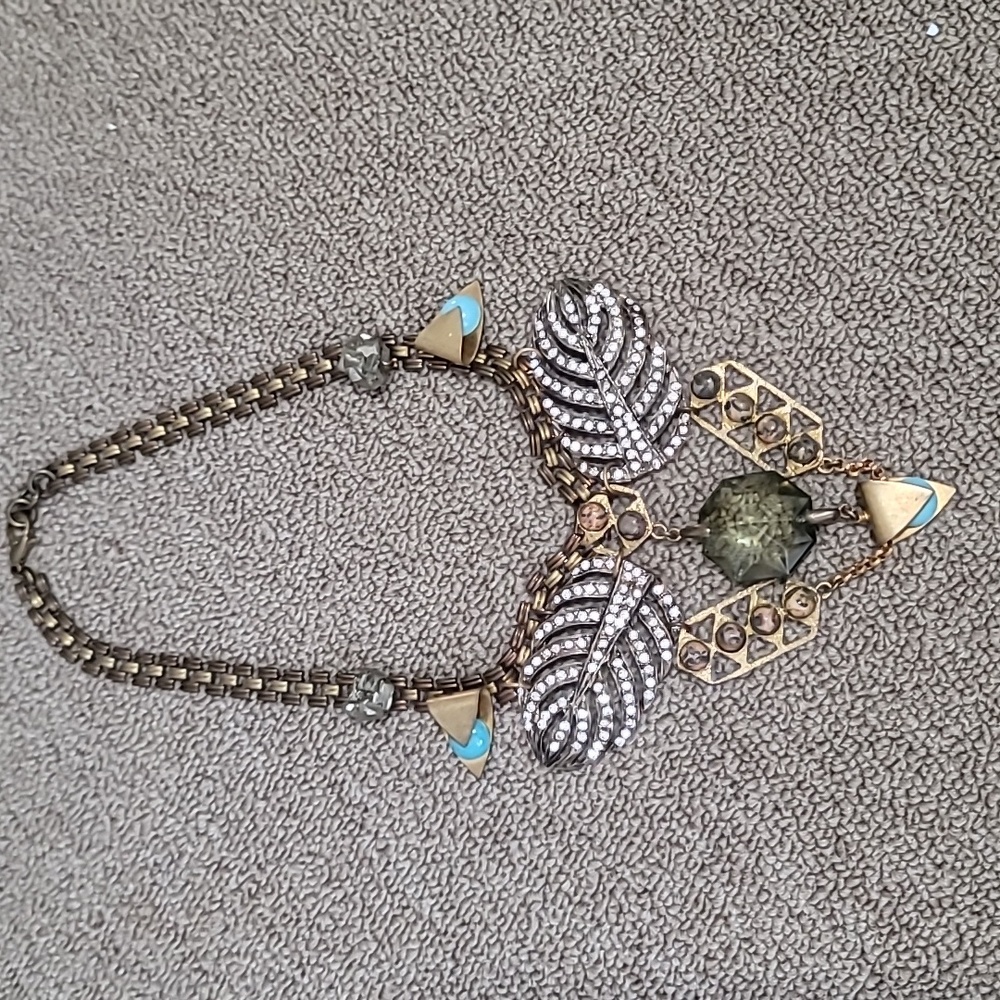 Vintage Necklace with rhinestones and stones.
